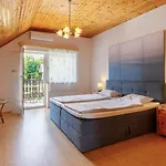 Casa vacanze Violetta 3 By Interhome